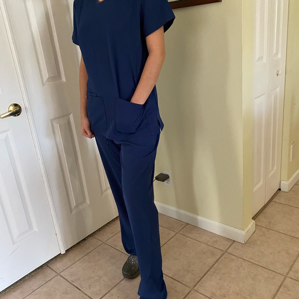 HeartSoul Women's Scrub Set